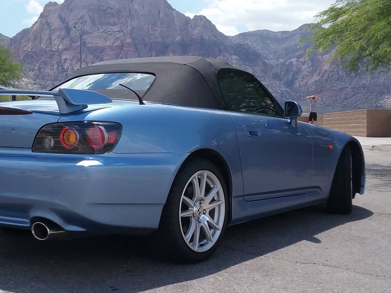 Illustration for article titled At $18,250, Would You Toy With Buying This 2004 Honda S2000?